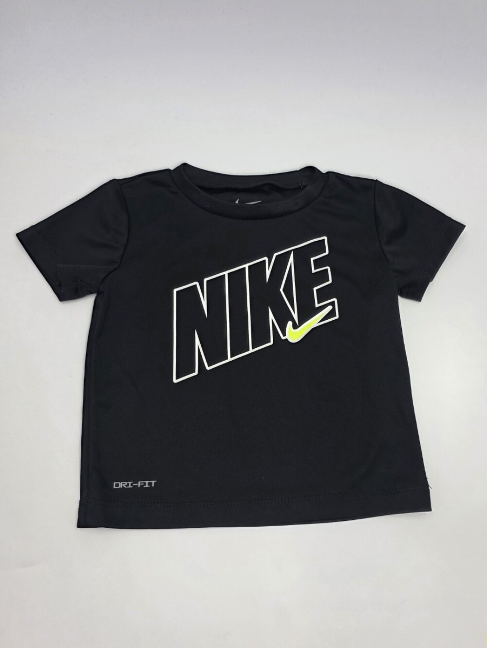 Nike baby boy Dri-Fit tee and shorts size 18 months - Picture 2 of 7